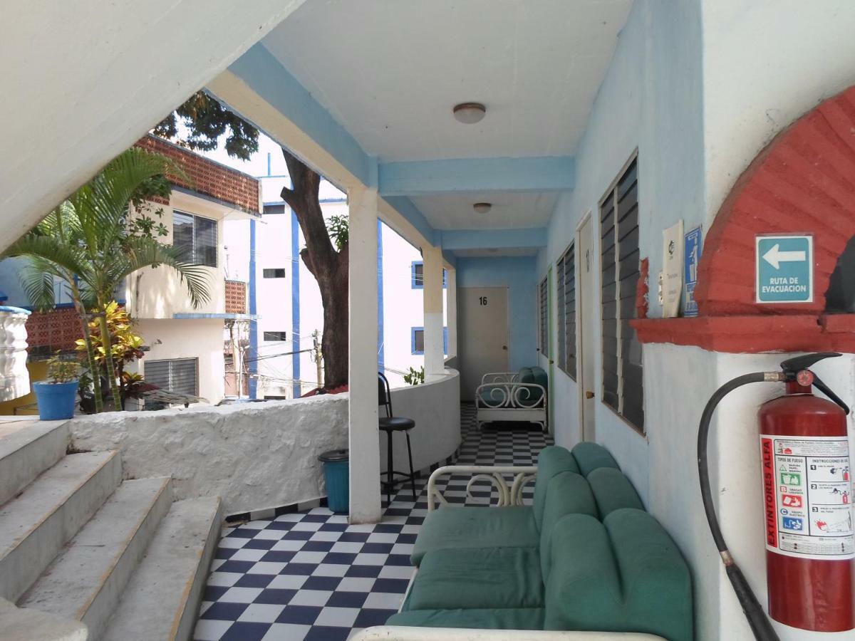 Casa De Huespedes Santa Fe Acapulco Hotel Екстериор снимка