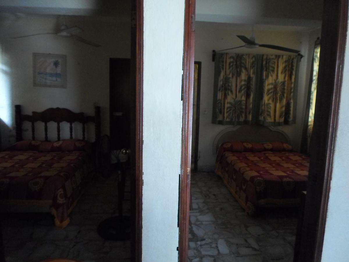 Casa De Huespedes Santa Fe Acapulco Hotel Екстериор снимка